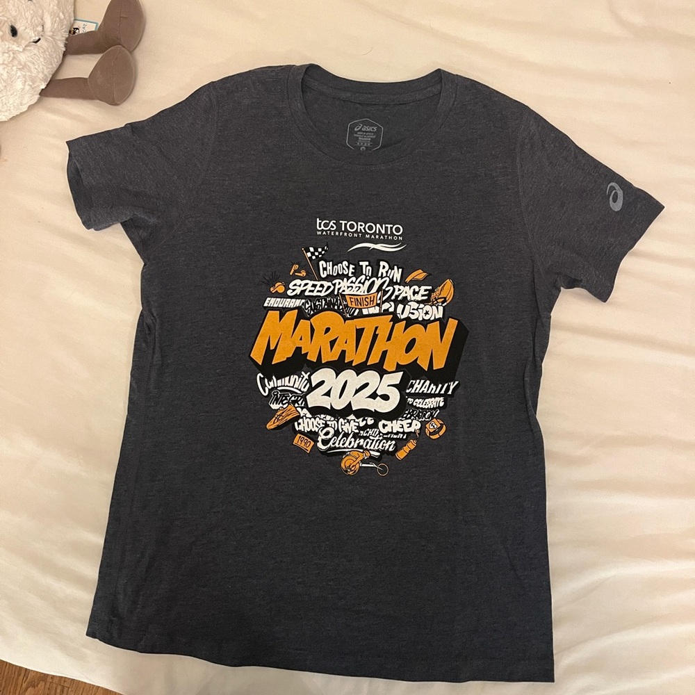 NWOT Toronto Waterfront Marathon 2025 | Asics Graphic Running T-Shirt